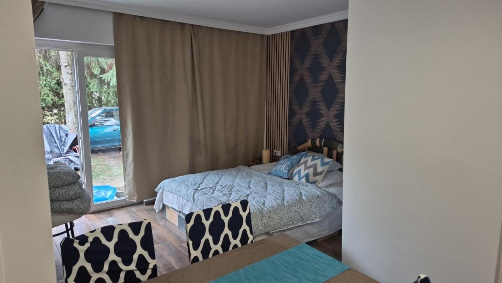 2 Rooms Retro Guesthouse In A Silent Garden 韦切什 外观 照片