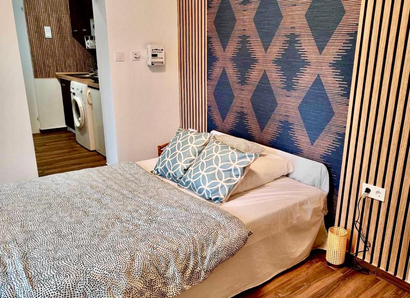 2 Rooms Retro Guesthouse In A Silent Garden 韦切什 外观 照片